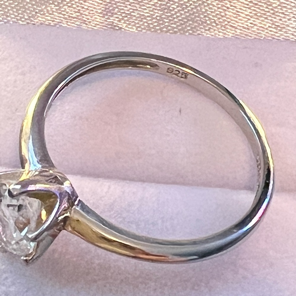 925 Sterling Silver Solitaire Ring with Oval Cubic Zirconia - Size 10 - Picture 6 of 6